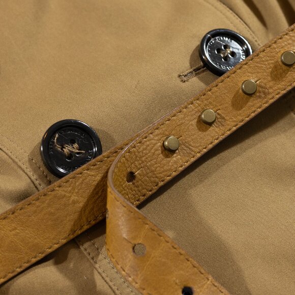 Burberry classic brown trench coat - Picture 6 of 10